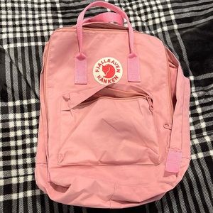 Pink Fjallraven Kånken Backpack! Basically brand new. Only used once!